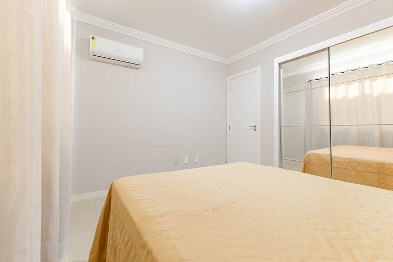 Apartamento em Bombas: Confortável e Econômico
