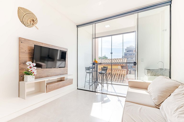 Apartamento a 150 Metros da Praia com Piscina