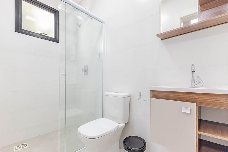 Apartamento a 150 Metros da Praia com Piscina
