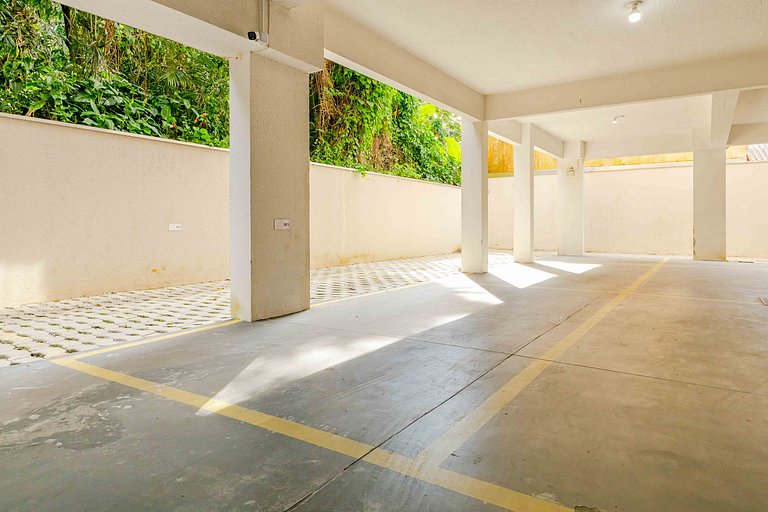 Apartamento a 150 Metros da Praia com Piscina
