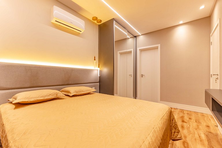 Apto Luxuoso - Condomínio com Piscina Aquecida