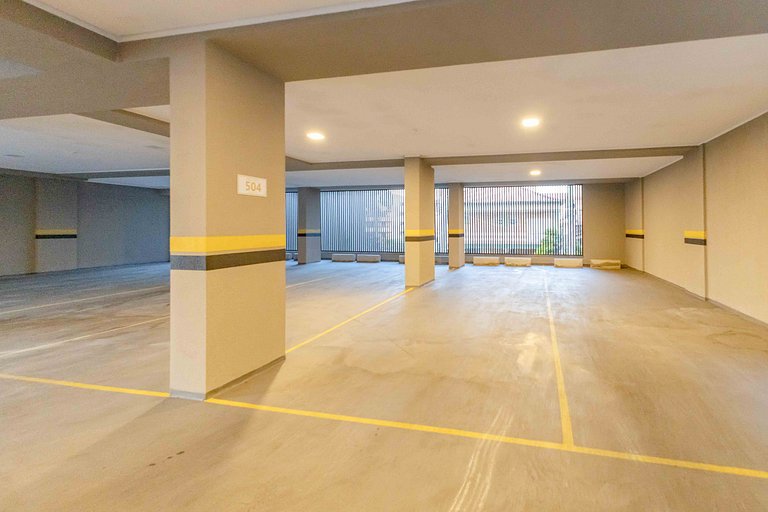 Ampla Cobertura Duplex a 120 metros da Praia de Bombas com Á