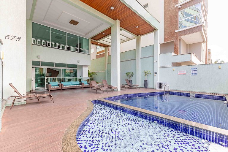 Ampla Cobertura Duplex com Jacuzzi Privativa