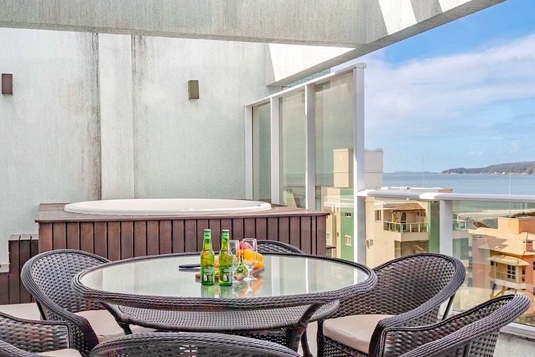 Cobertura Duplex a 100m da Praia com Jacuzzi Privativa