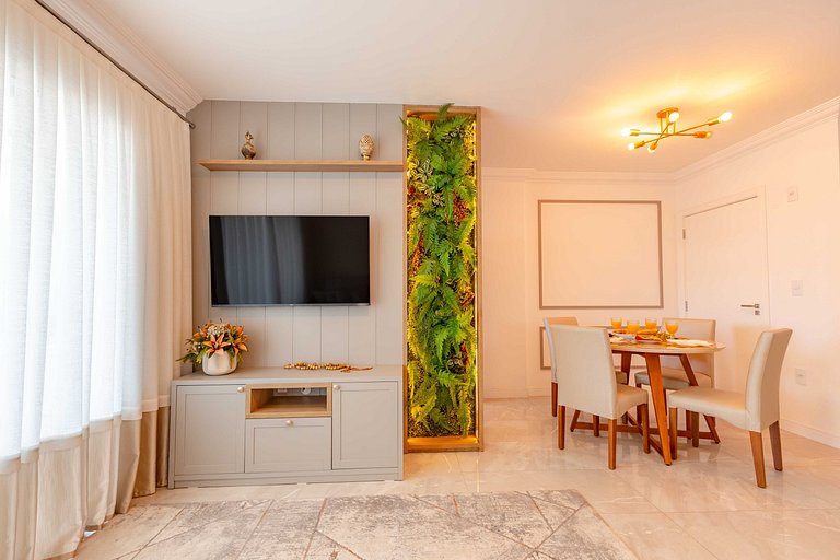 Cobertura Duplex a 100m da Praia com Jacuzzi Privativa