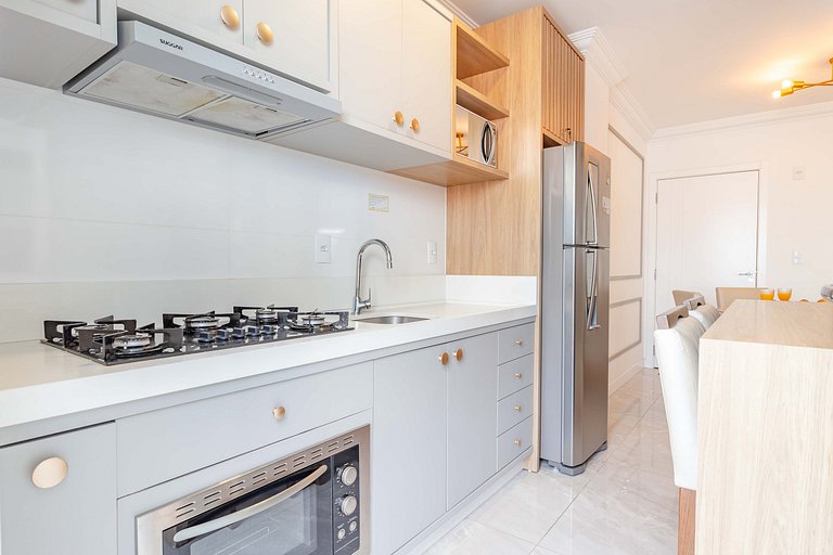 Cobertura Duplex a 100m da Praia com Jacuzzi Privativa