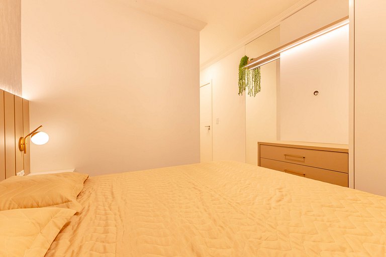 Cobertura Duplex a 100m da Praia com Jacuzzi Privativa