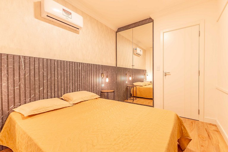 Cobertura Duplex a 100m da Praia com Jacuzzi Privativa