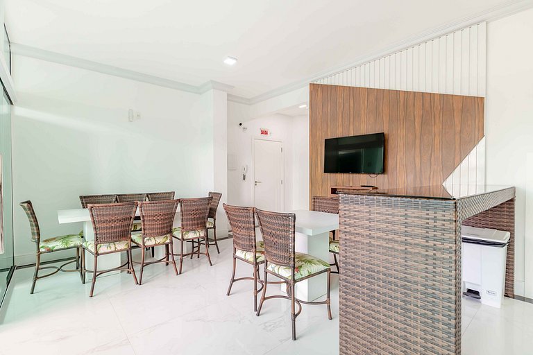 Cobertura Duplex a 100m da Praia com Jacuzzi Privativa