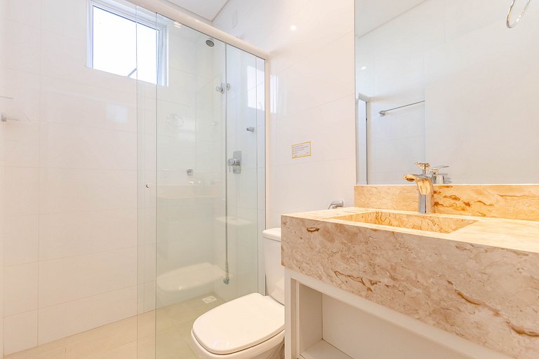 Ampla Cobertura Duplex com Jacuzzi Privativa