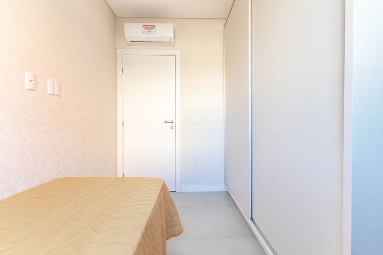 Ampla Cobertura Duplex com Jacuzzi Privativa