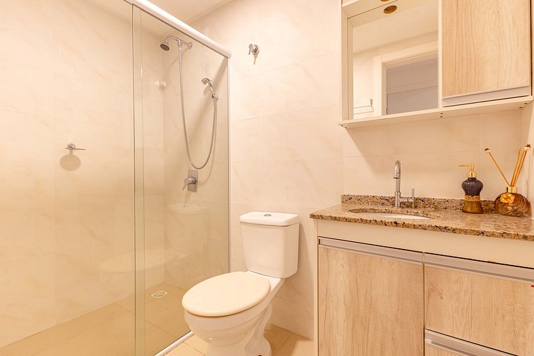 Confortável Apto com Piscina na Praia de Bombas