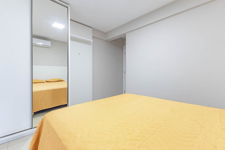 Apto Aconchegante na Praia de Bombas com Piscina