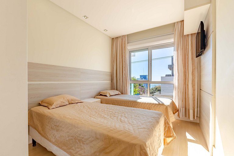Boulevard: Apto Exclusivo a Passos do Mar