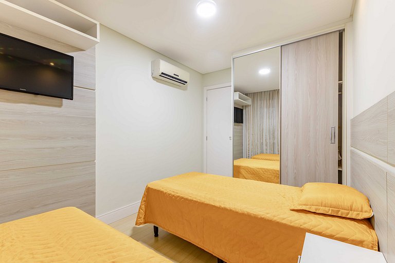 Boulevard: Apto Exclusivo a Passos do Mar