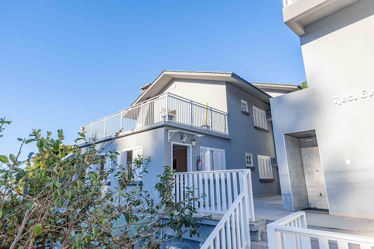 Duplex a 200 metros da Praia de Bombinhas