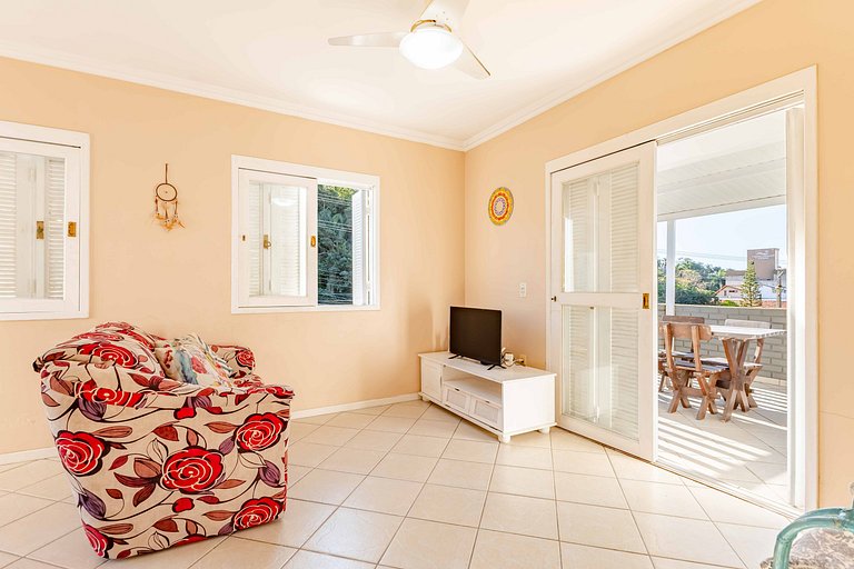 Duplex a 200 metros da Praia de Bombinhas