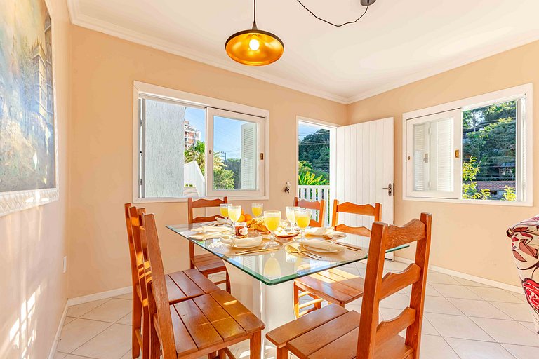 Duplex a 200 metros da Praia de Bombinhas