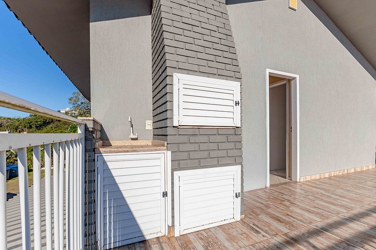 Duplex a 200 metros da Praia de Bombinhas