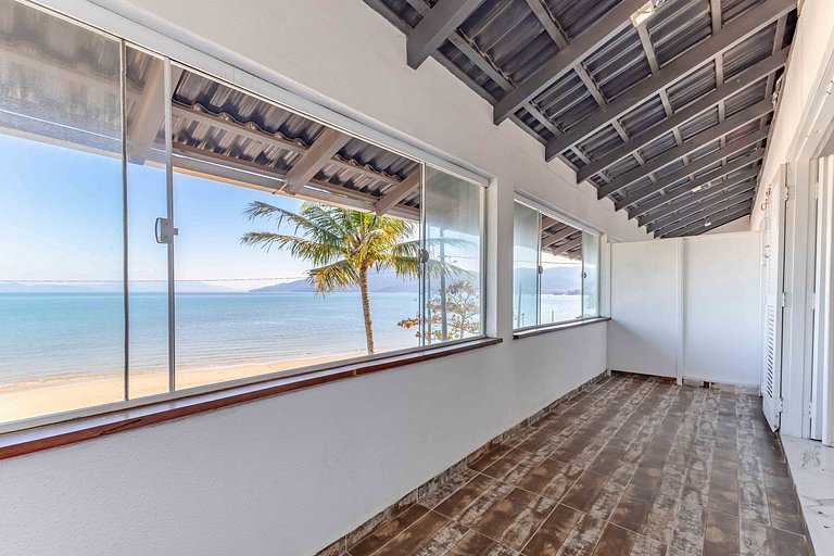 Sobrado Exclusivo Pé na Areia na Praia de Morrinhos