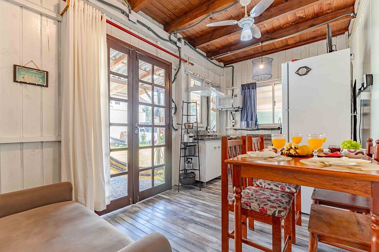 Loft Compacto a 200 metros da Praia de Bombas