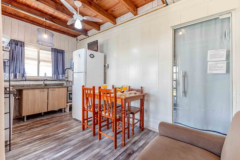Loft Compacto a 200 metros da Praia de Bombas