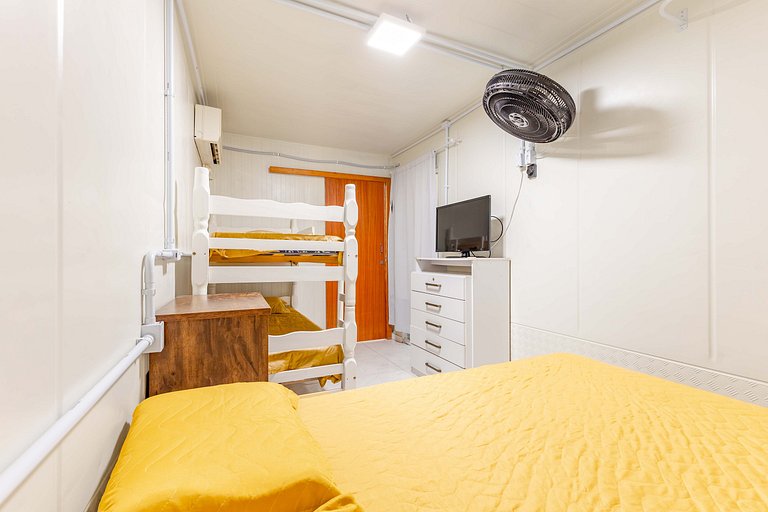 Loft Compacto a 200 metros da Praia de Bombas