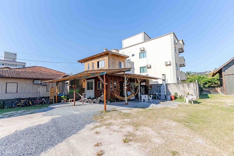 Loft Compacto a 200 metros da Praia de Bombas