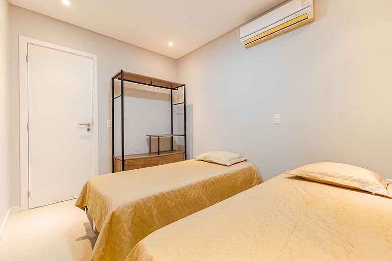 Apartamento a 150 Metros da Praia de Bombinhas