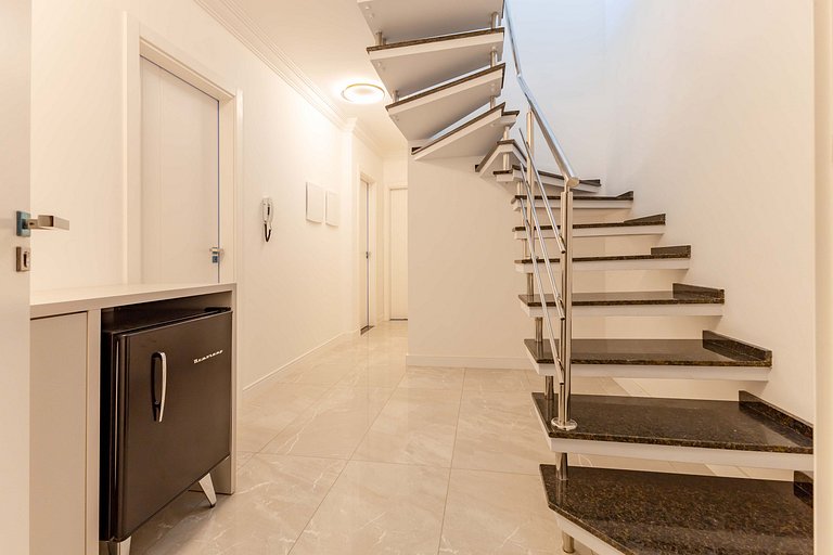 Ampla Cobertura Duplex na Praia de Canto Grande