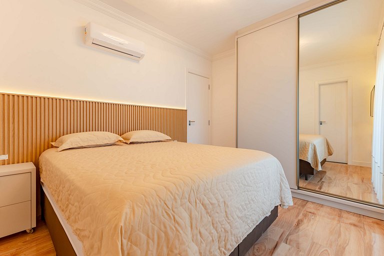 Ampla Cobertura Duplex na Praia de Mariscal
