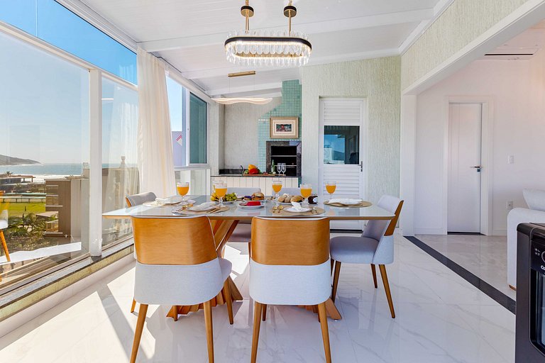 Ampla Cobertura Duplex na Praia de Canto Grande