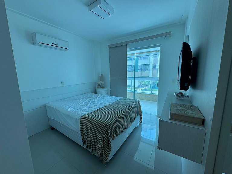 Amplo Apto Bem Localizado a 200 metros da Praia