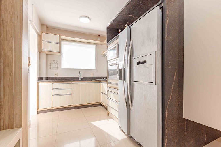 Apto a 70 Metros da Praia de Bombinhas