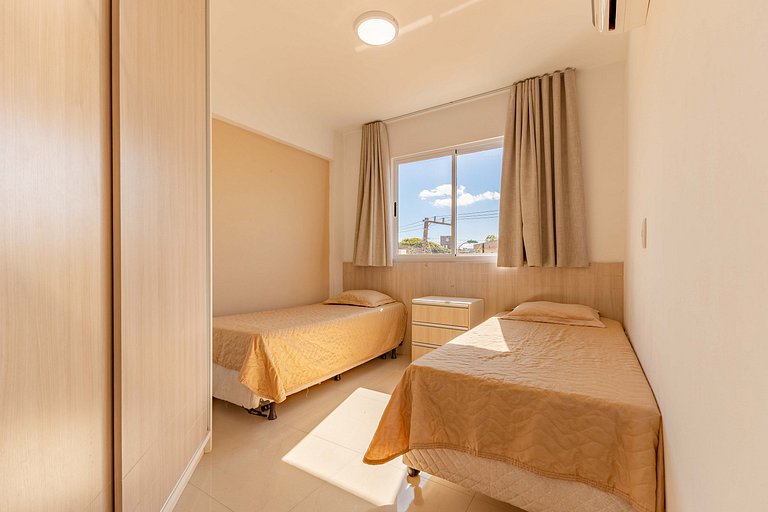 Apto a 70 Metros da Praia de Bombinhas