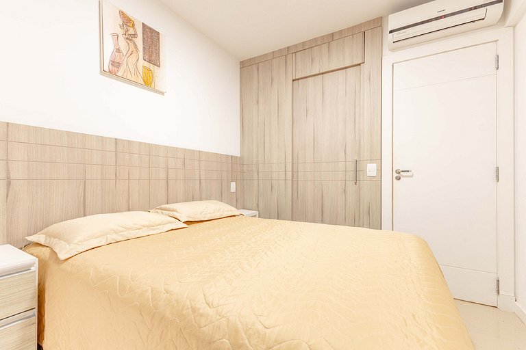 Apto a 70 Metros da Praia de Bombinhas