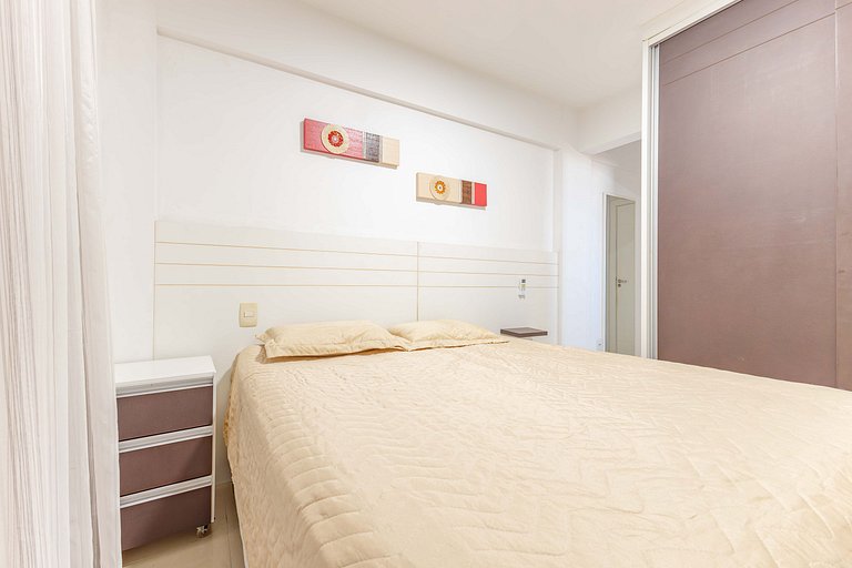 Apto a 70 Metros da Praia de Bombinhas