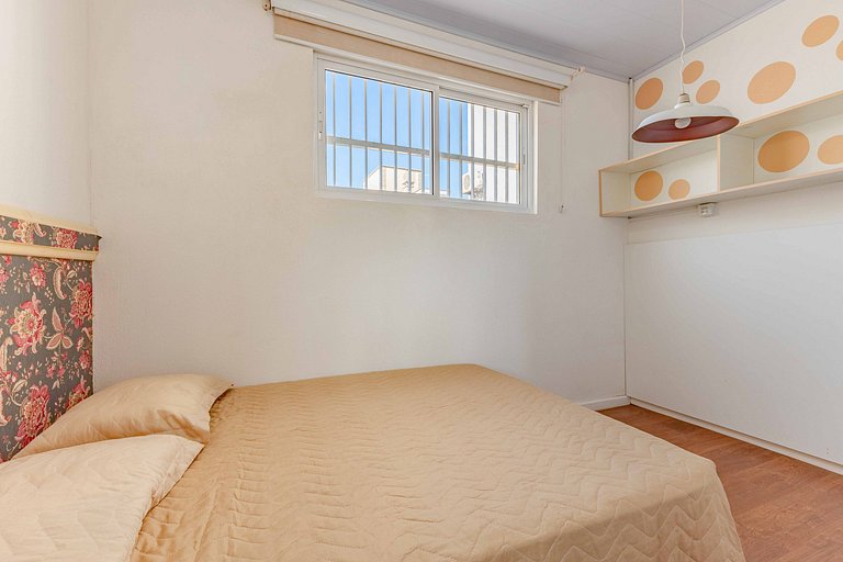 Aconchegante Apto a 200 metros da Praia de Bombas