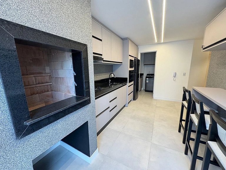 Apartamento Lindíssimo na Praia de Bombas