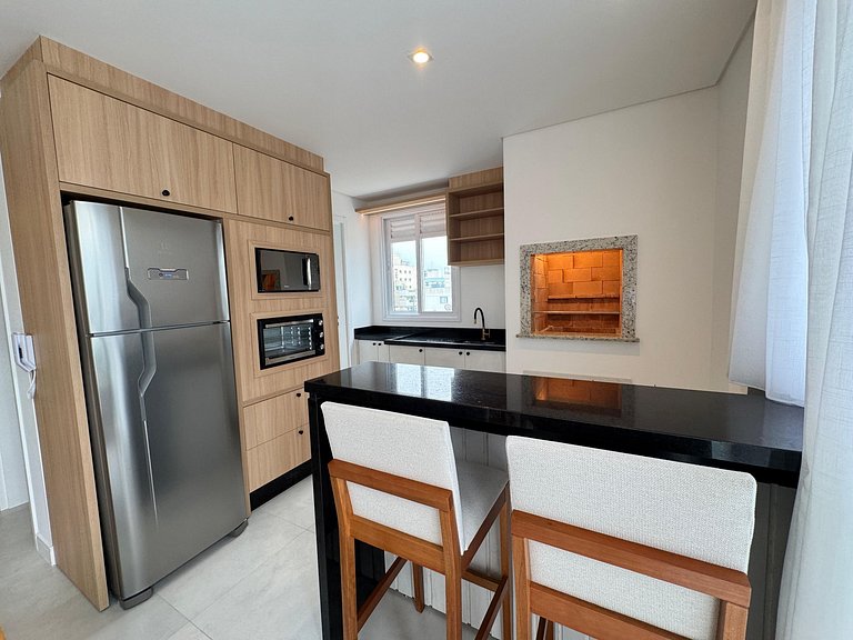 Apto Charmoso e Bem Localizado em Bombas