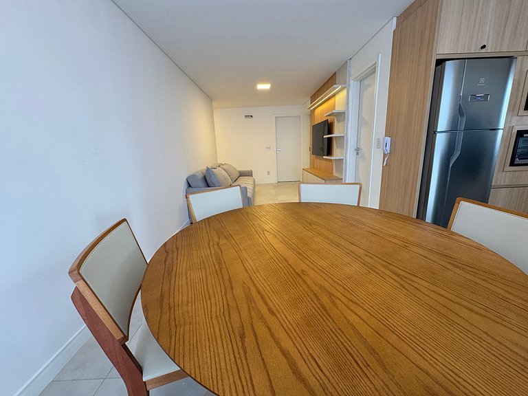 Apto Charmoso e Bem Localizado em Bombas