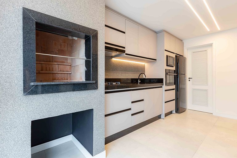 Lindíssimo Apto na Praia de Bombas