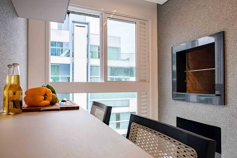 Apartamento Lindíssimo na Praia de Bombas