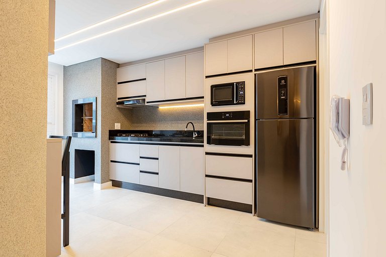 Apartamento Lindíssimo na Praia de Bombas