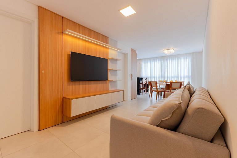 Apto Charmoso e Bem Localizado em Bombas