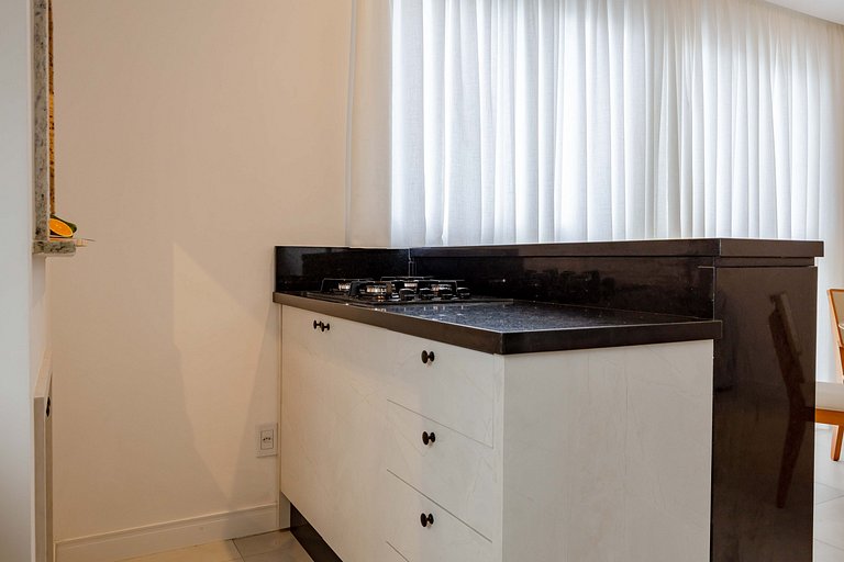 Apto Charmoso e Bem Localizado em Bombas