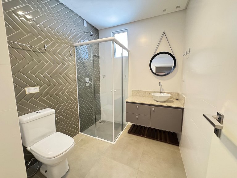 Cobertura Duplex com Hidro a 20m da Praia de Bombas