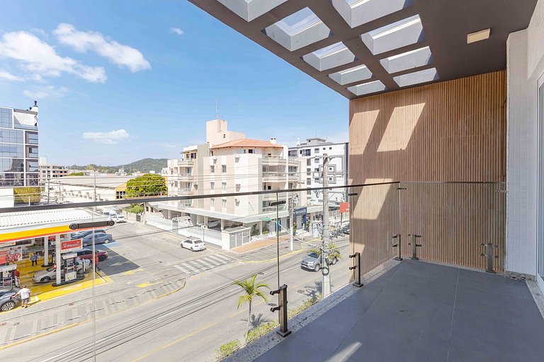 Ampla Cobertura Duplex com Hidro a 20m da Praia de Bombas