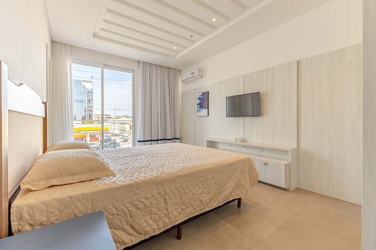 Ampla Cobertura Duplex com Hidro a 20m da Praia de Bombas