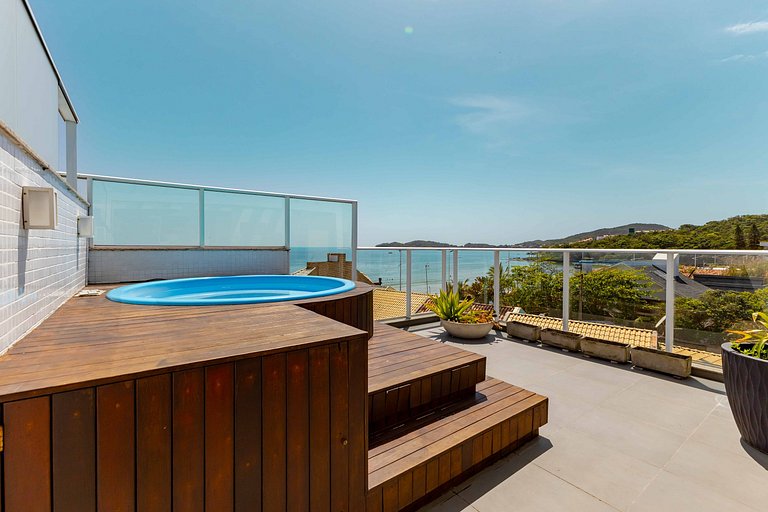 Cobertura Duplex com Hidro a 20m da Praia de Bombas